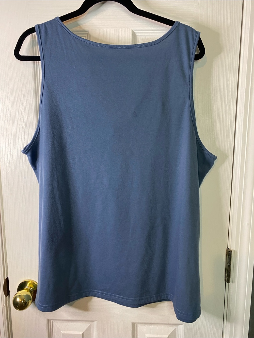 Leasty Women’s 3X Blue and Black Tank Top - Picture 2 of 5